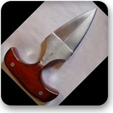 fist weapons push dagger